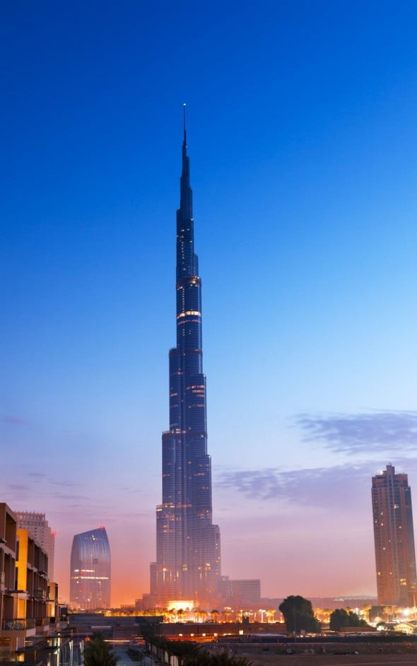 Burj-Khalifa-die-höchsten-Gebäude-der-Welt