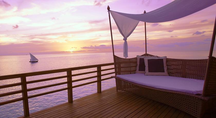 Honeymoon-Flitterwochen-Hochzeitsreise-baros-maldives_3