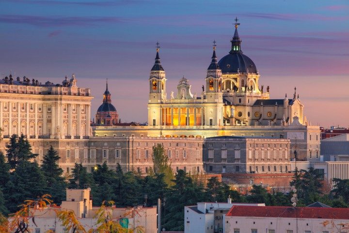 Reisetipps für einen Mädels-Trip nach Madrid, Almudena Kathedrale