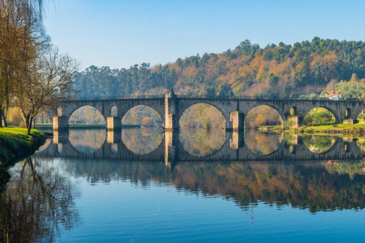 ponte de barca, brücke lima, portugal, vinho verde route