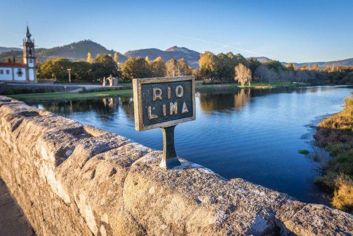 rio lima, ponte de lima, portugal