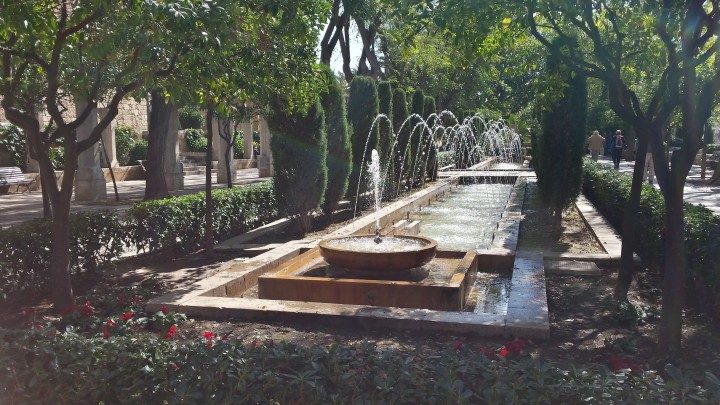 park in der altstadt von palma de mallorca