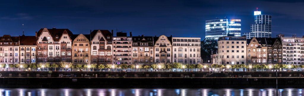 Die Stadt in der Nacht