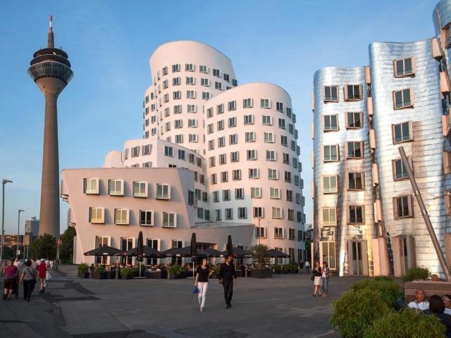 Buchen Sie Flug und Hotel für Düsseldorf günstig bei Opodo