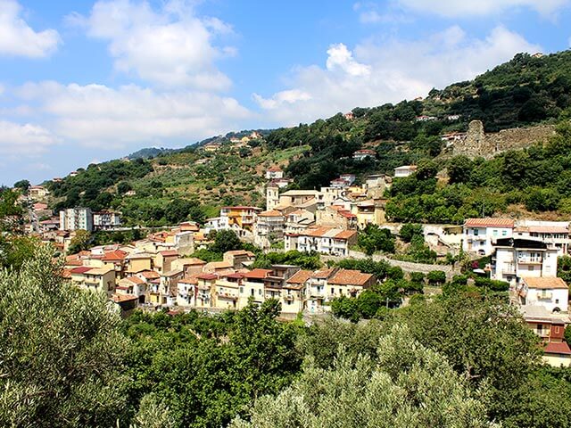 Buchen Sie Ihren Flug nach Lamezia Terme mit Opodo