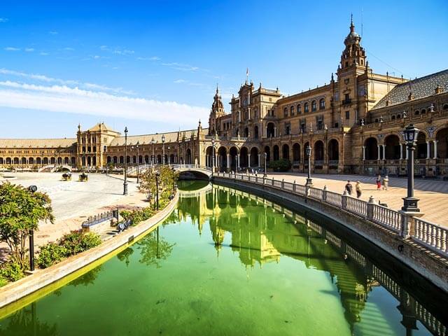 Buchen Sie Flug und Hotel für Sevilla günstig bei Opodo